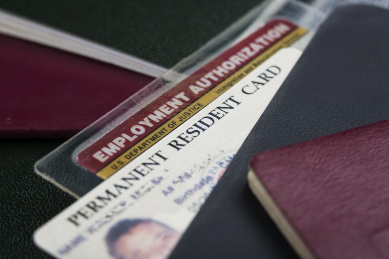 karta stałego pobytu i paszport